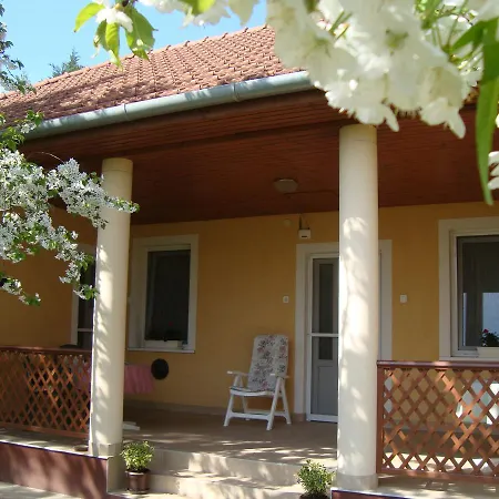 Eliza Vendeghaz Apartment Hajduszoboszlo