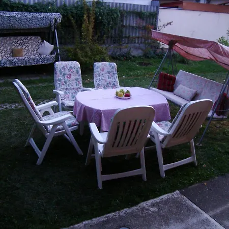 Eliza Vendeghaz Apartmán *